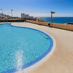 Balcony With Perfect Sea View, Pool, Wi-fi Daire *