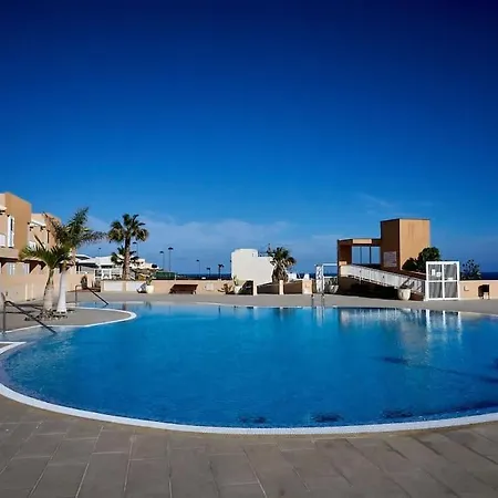 Balcony With Perfect Sea View, Pool, Wi-fi Apartment