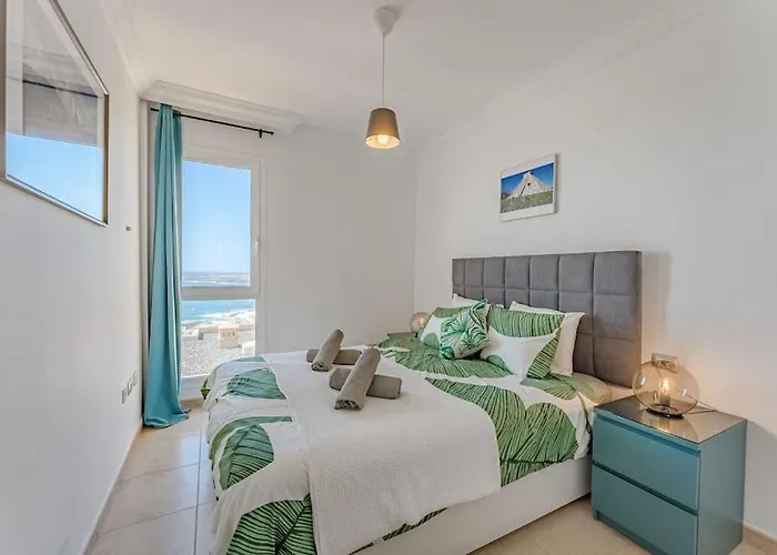 Balcony With Perfect Sea View, Pool, Wi-fi * ポリス・デ・アボナ