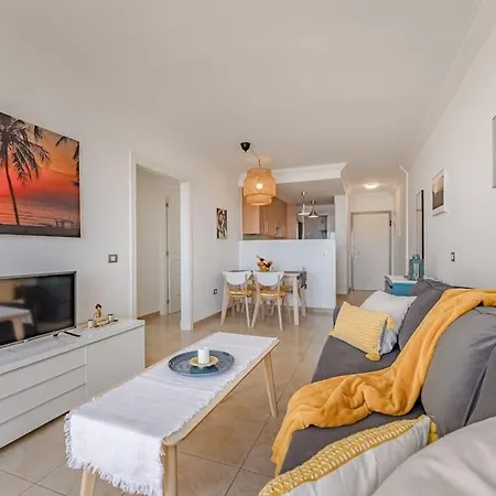 Balcony With Perfect Sea View, Pool, Wi-fi *