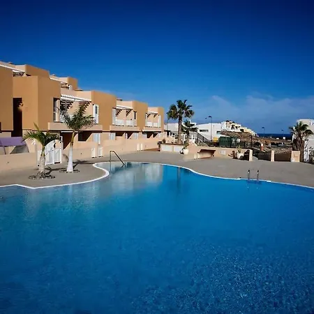 아파트 Balcony With Perfect Sea View, Pool, Wi-fi